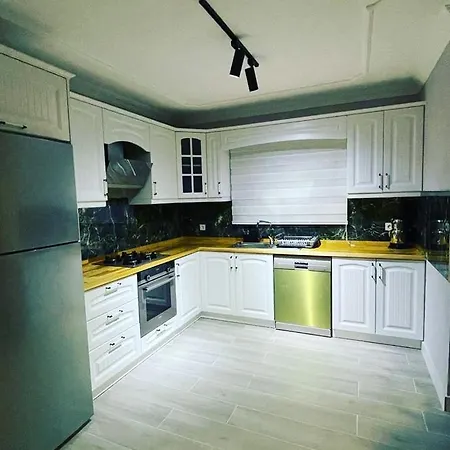 公寓 2 Bedroom Flat With Swimming Pool For Rent Mazi Village Of *